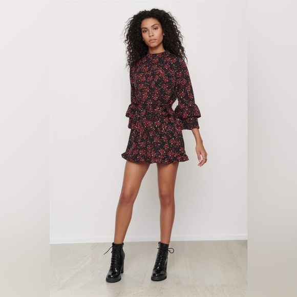 Dynamite Mock-neck tie-waist romper - Picture 1 of 13